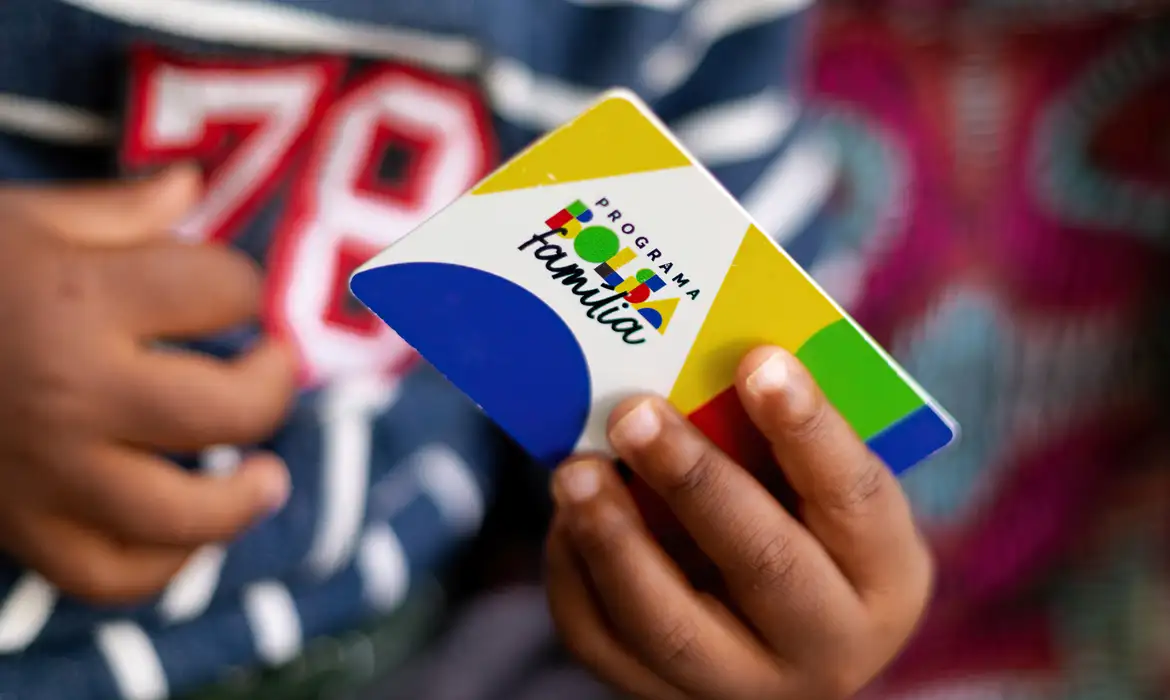 Caixa paga hoje (19 terça) Bolsa Família a beneficiários com NIS de final 2