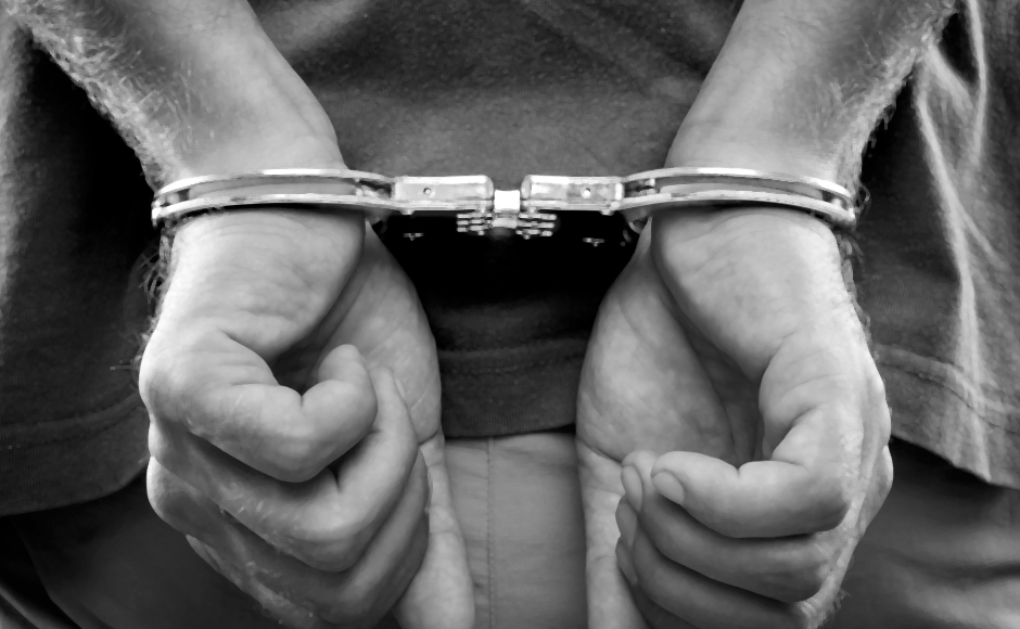 TV por R$ 70 levanta suspeita e termina em duas prisões em Guarapuava