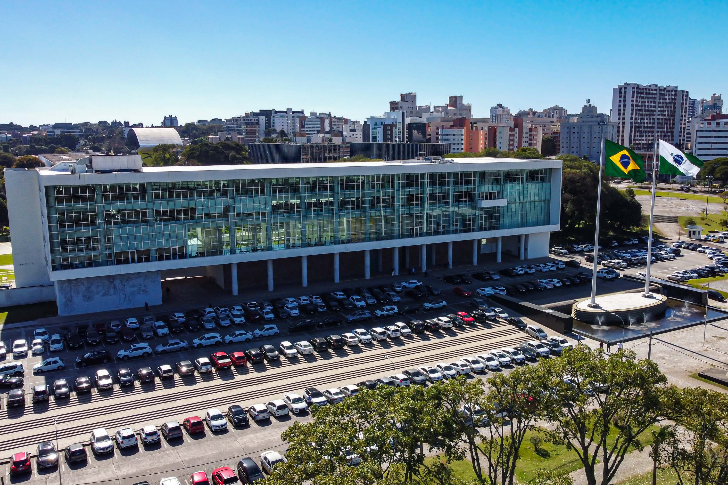 MUDANÇA: Para as eleições, 19 secretários e gestores estaduais deixam seus cargos