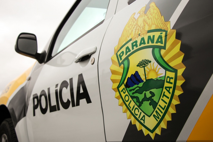 Gol roubado é encontrado em área de mata e foragido da Justiça é preso em Guarapuava